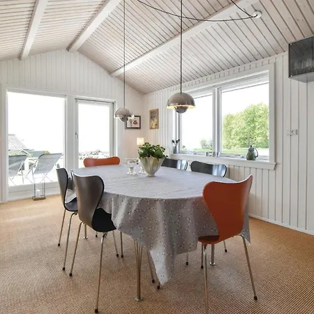 Four-bedroom Holiday In