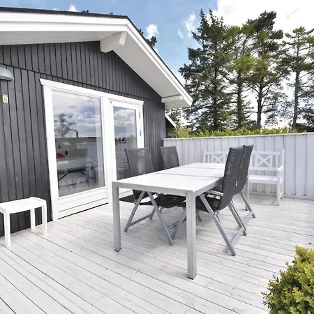 Four-bedroom Holiday In Casa vacanze Fåborg